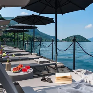 https://hotel-rivalago.it-lombardy.com