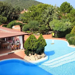 Colonna Du Golf 4*, Portisco Italien
